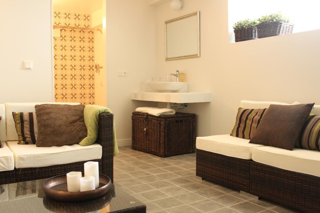 Guesthouse Eleven Hotel Арвика Экстерьер фото